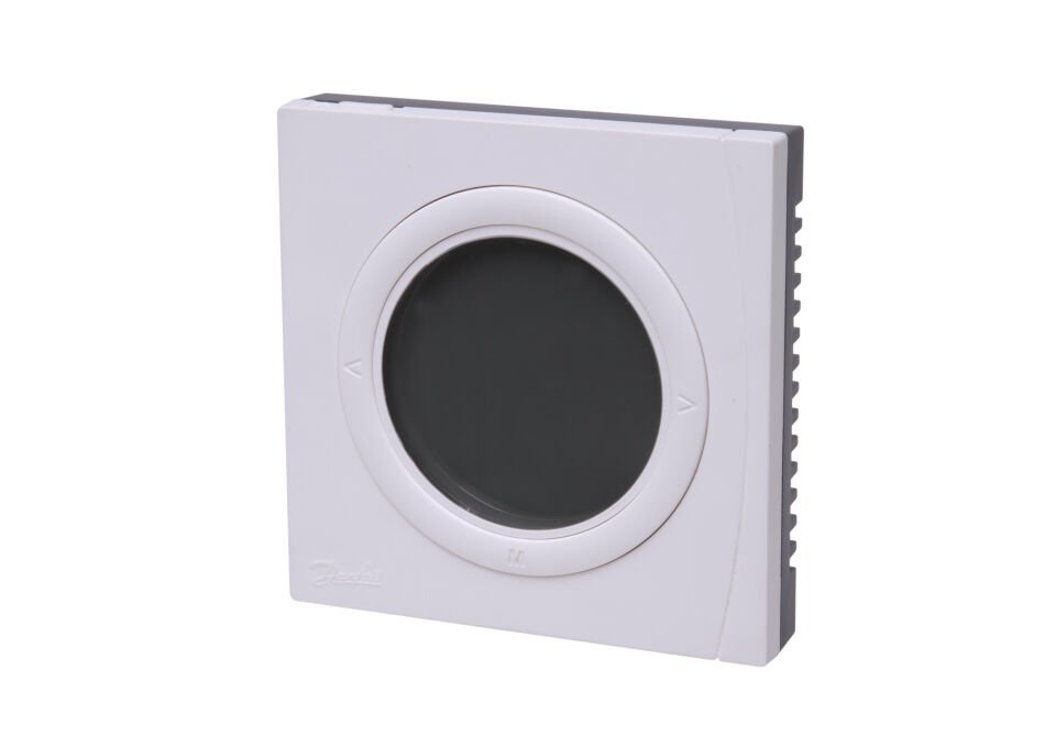 088U0622 BasicPlus2 WT-D Ekran Kablolu Oda Termostatı